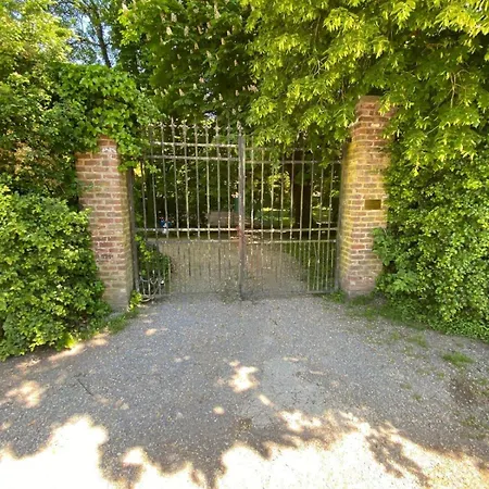 Le Pavillon Imperial - Avec Salle D'eau Hannut
